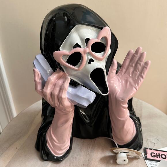 Ghoulish Ghost Face Scream Girl Phone Light Up Halloween Decor NWT Viral 2025 - Picture 1 of 12